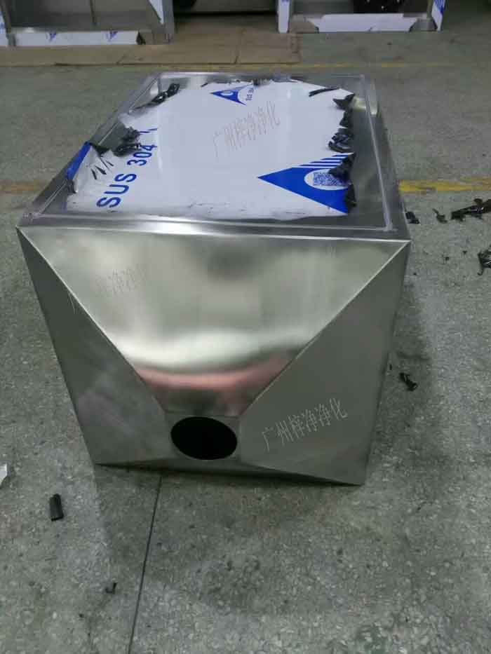 增压新风柜厂家建议初效过滤器，中效过滤器每季度更换一次，视实际使用情况可适当延长或缩短更换周期；
