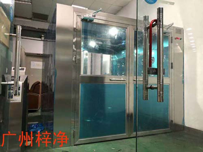 风淋室安装现场实拍图 风淋室安装现场实拍图