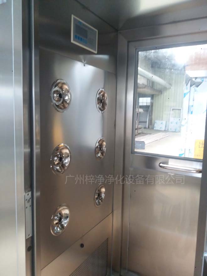 风淋室有什么作用-除尘灭菌消毒